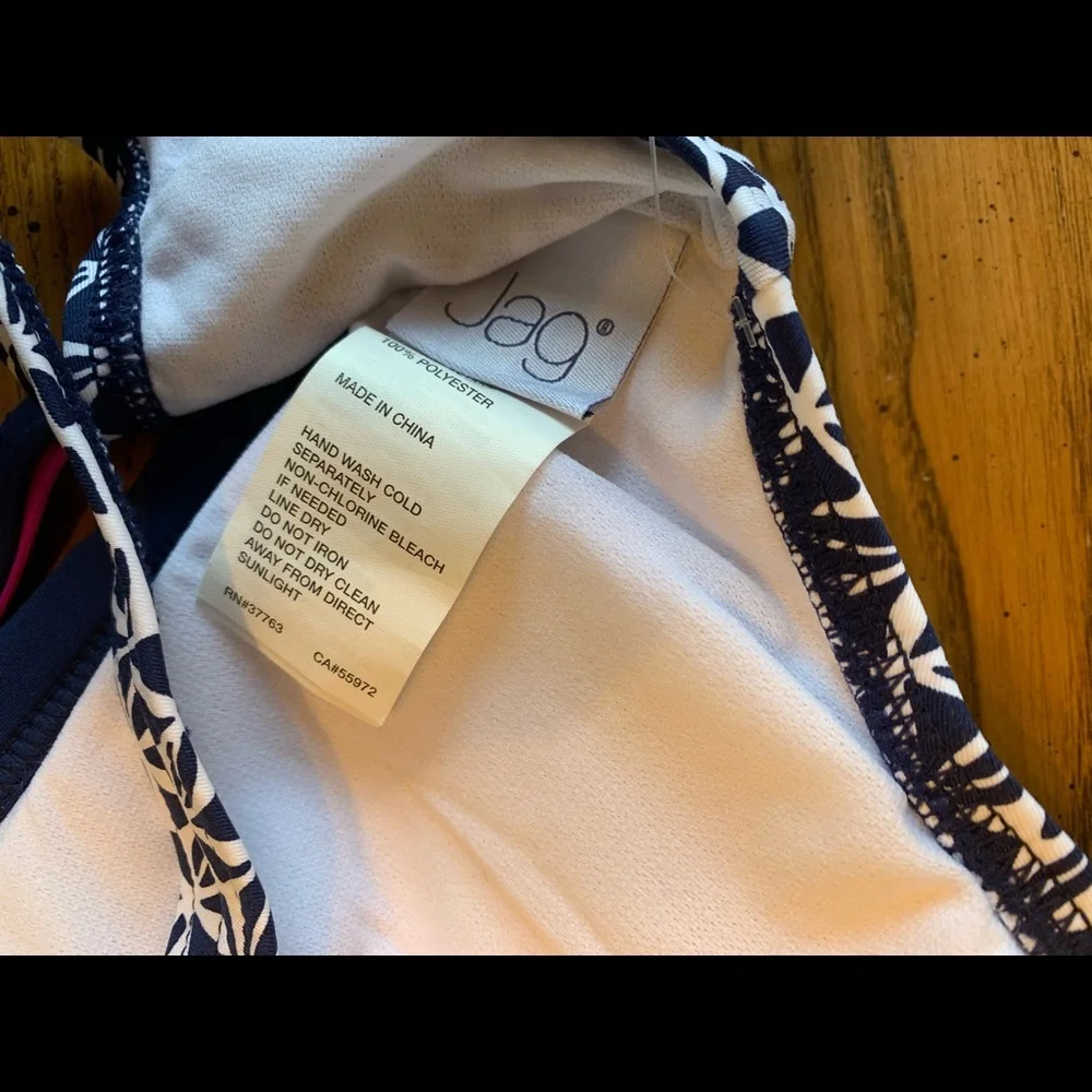 NWT JAG‎ Tiki Geo Halter Bikini Top